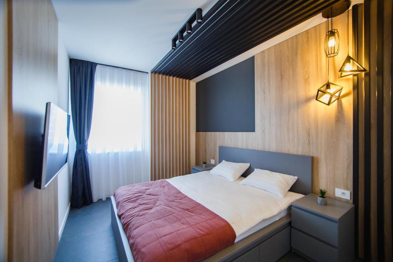 Duo Vibe Apartment Oradea Bagian luar foto