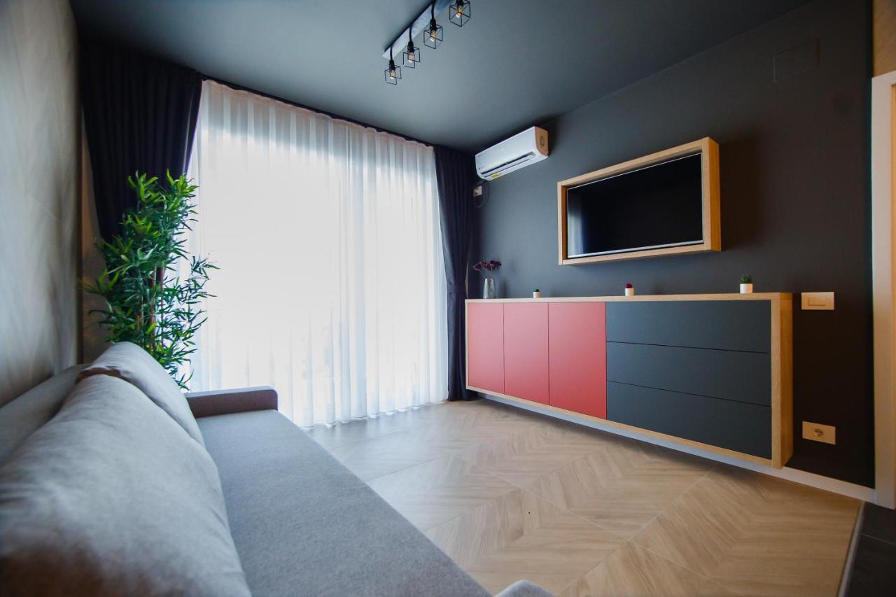 Duo Vibe Apartment Oradea Bagian luar foto